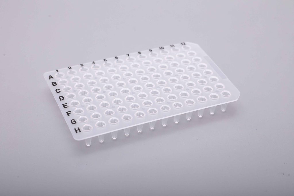 0.2ml qPCR 96 孔板，无裙边，透明 – 艾科瑞生物